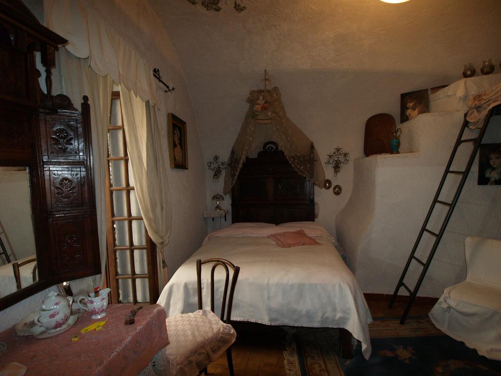 Le Petit Chateau Bed & Breakfast Dolceacqua Room photo