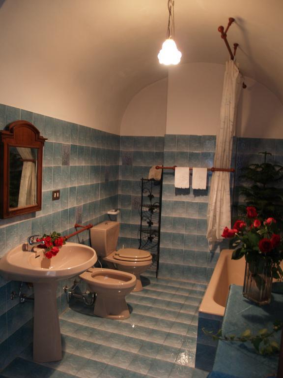 Le Petit Chateau Bed & Breakfast Dolceacqua Room photo